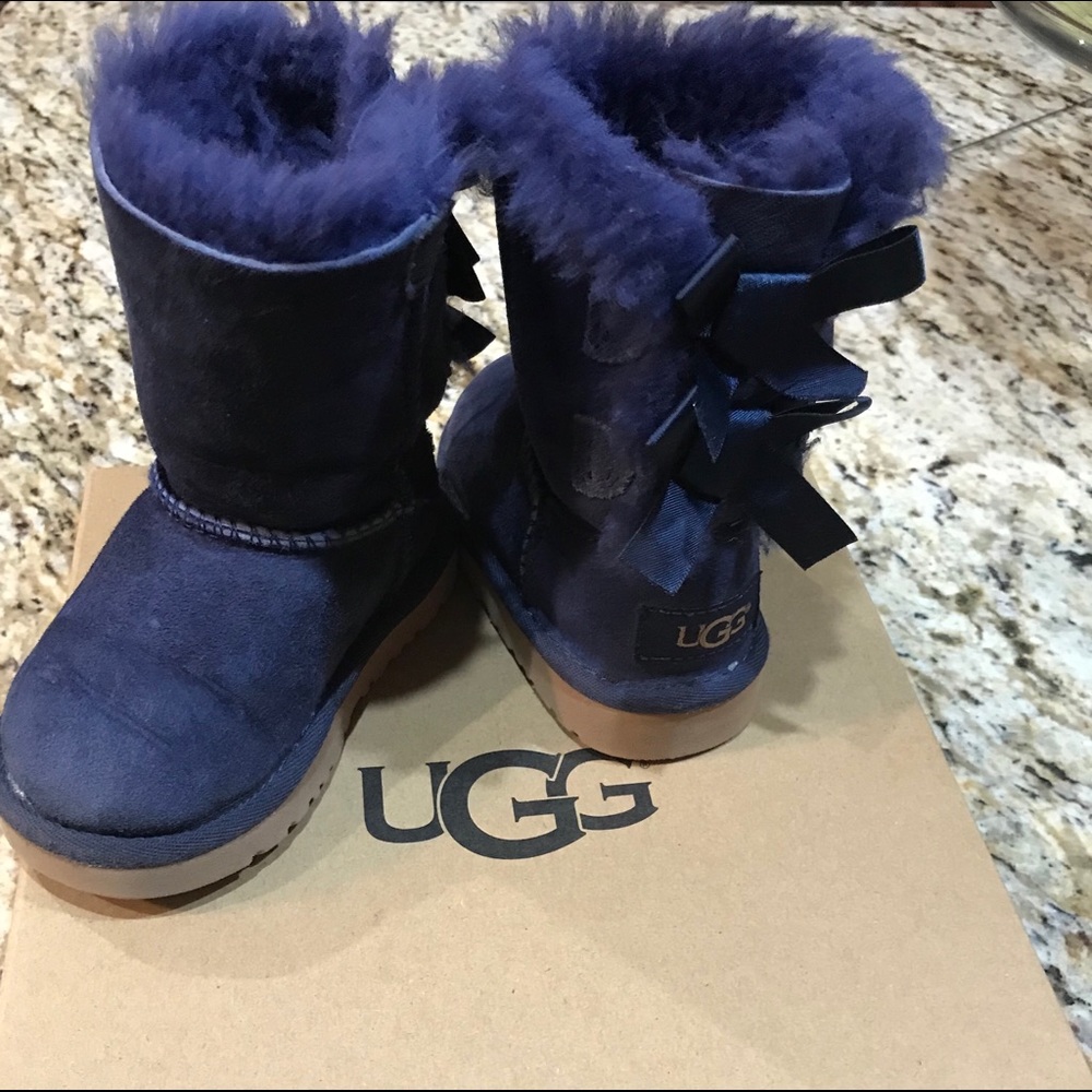 Pair of Blue Toddler Uggs size 6